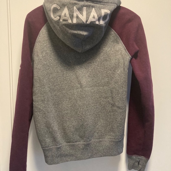 Roots 2017 Ottawa sweatshirt - Picture 4 of 4